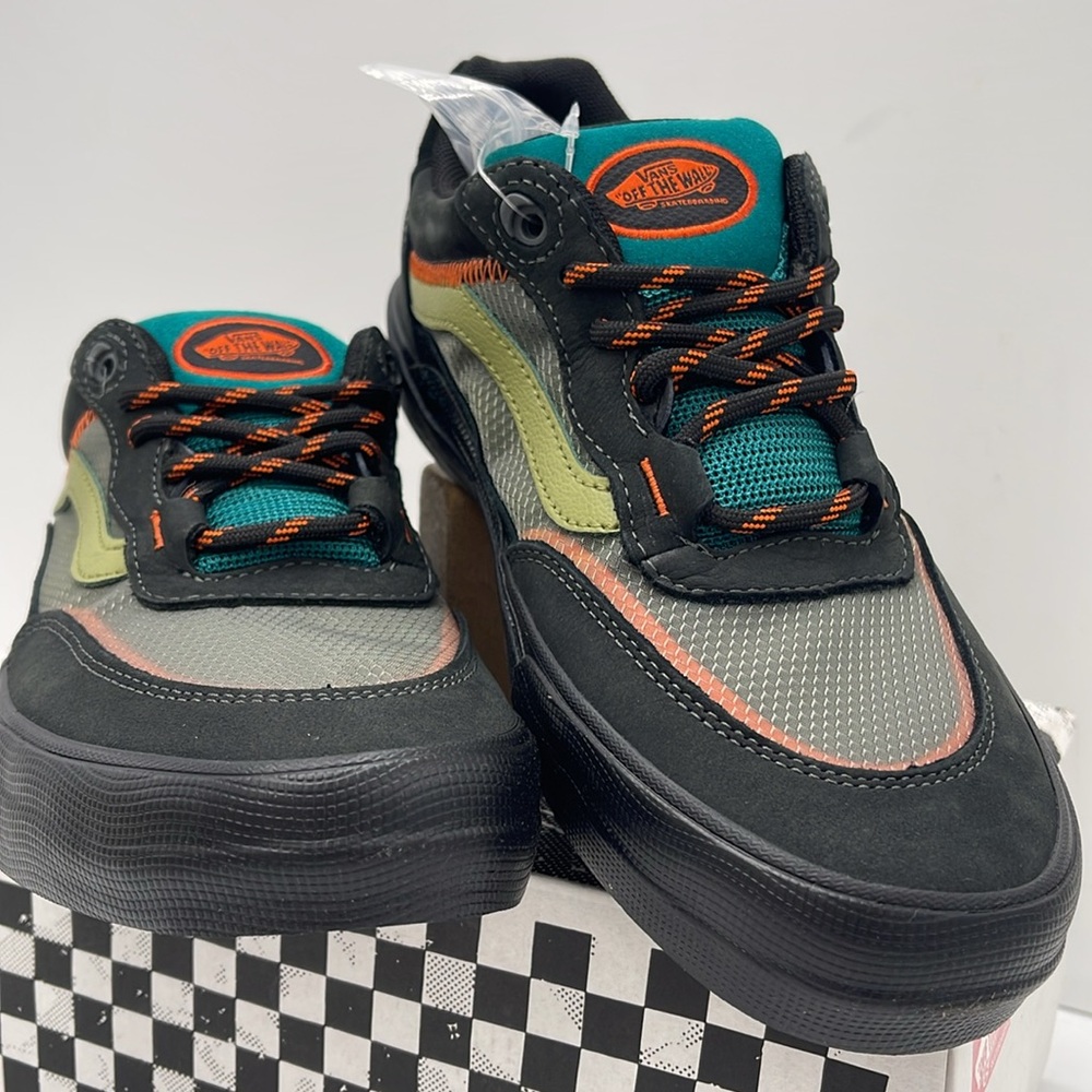 Vans Men’s Wayvee Outdoor Unexplored Sneakers
Outdoor Unexplored
VN0A5JIABKP - Picture 6 of 16